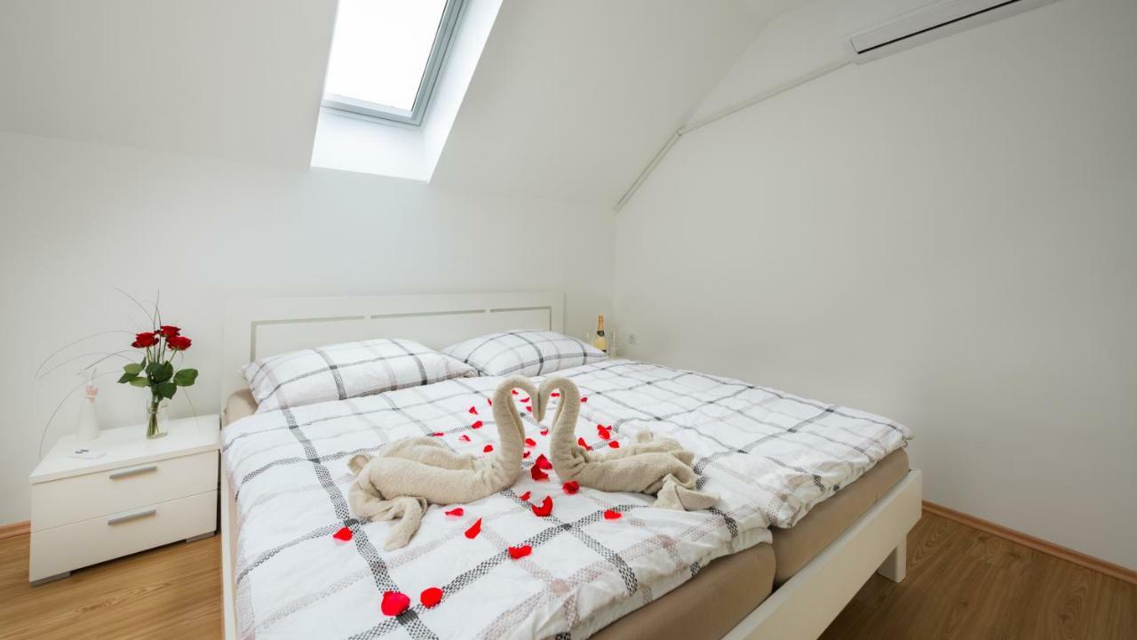 Boomerang Apartment בלד מראה חיצוני תמונה